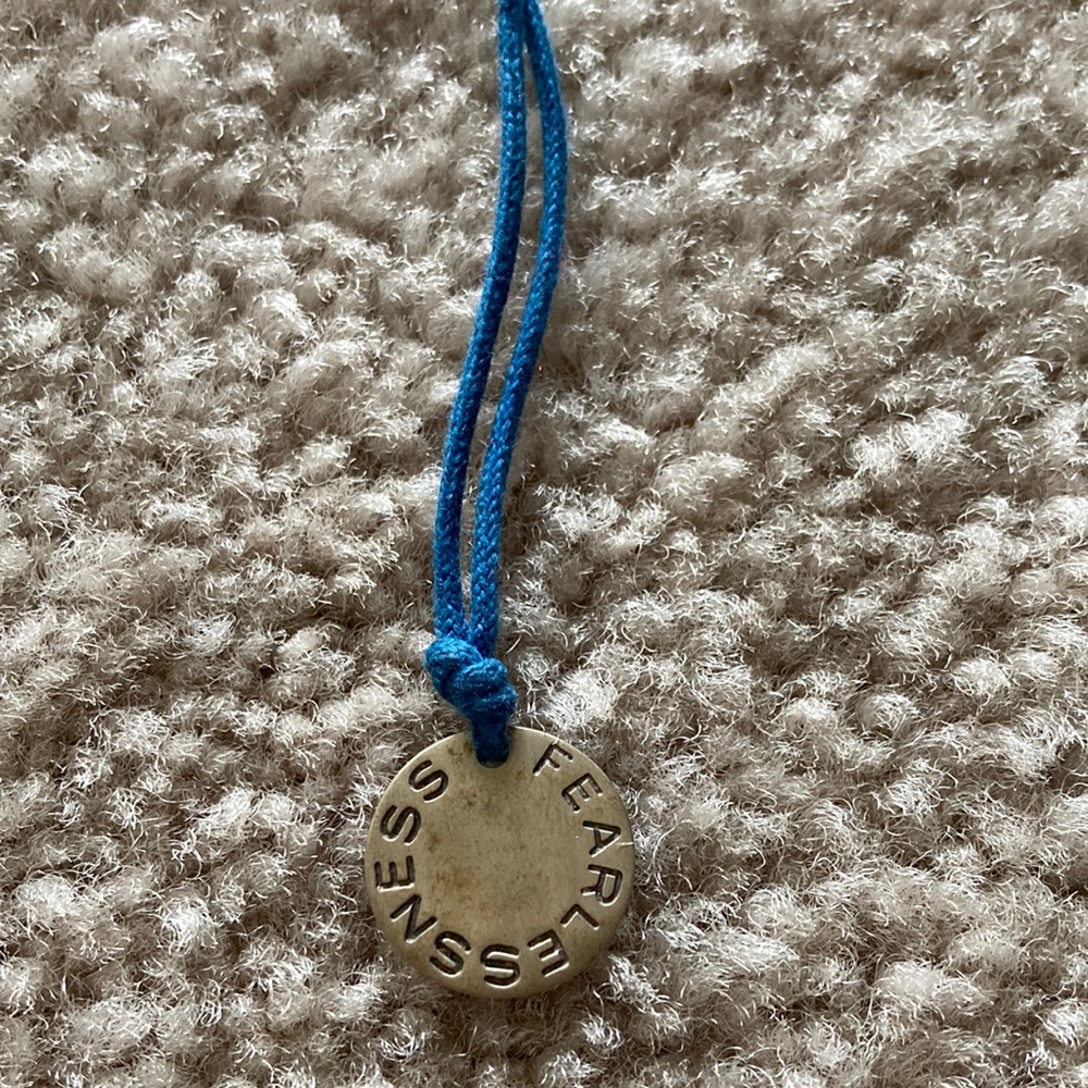 Sterling Silver Me & Ro Joyful Heart Foundation Fearlessness Disc Pendant/cord